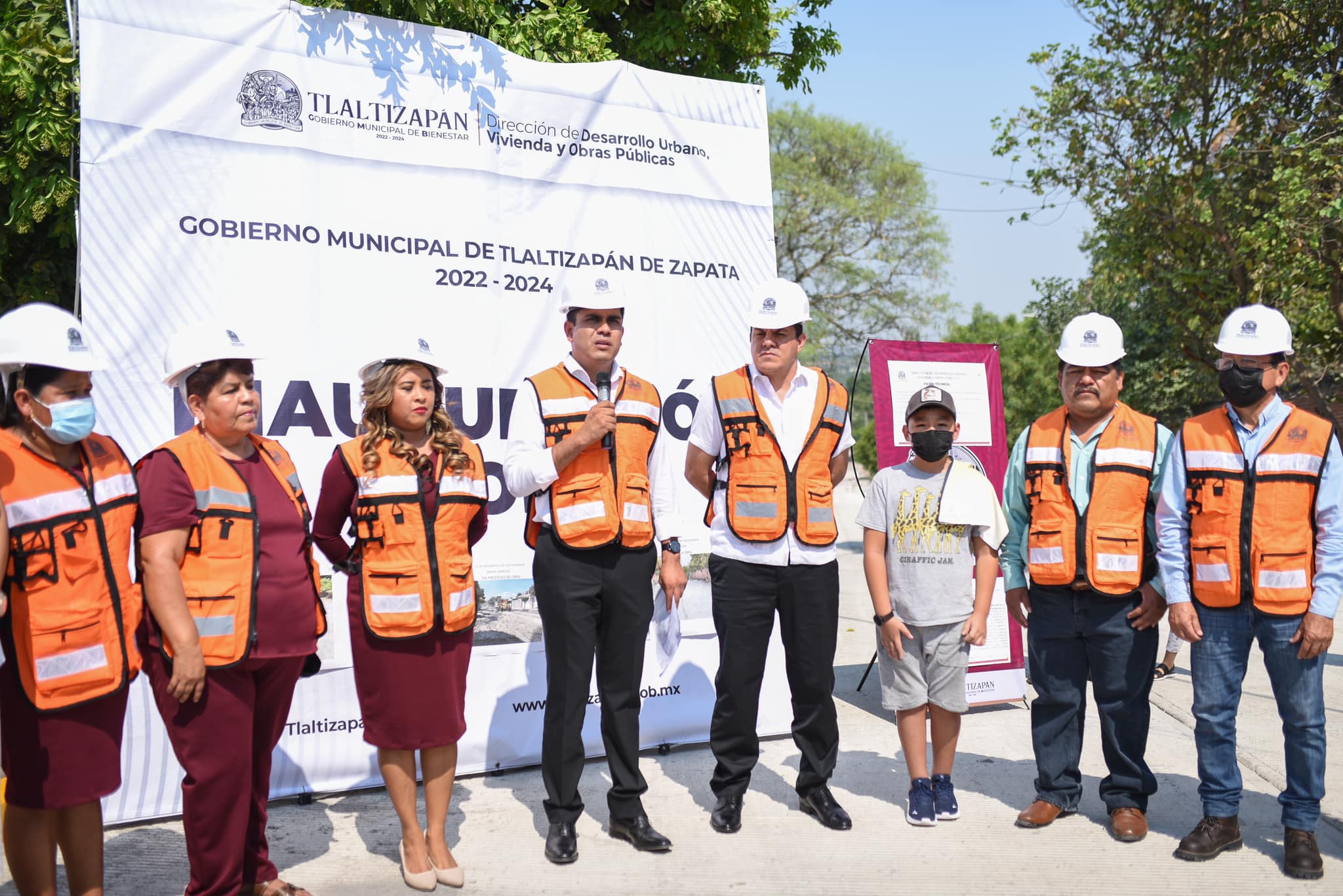 ENTREGA DE OBRA EN LA COLONIA CENTRO DE TLALTIZAPÁN